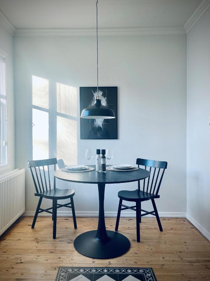 Day Dream Central Akureyri Three Bedroom Apt Екстер'єр фото