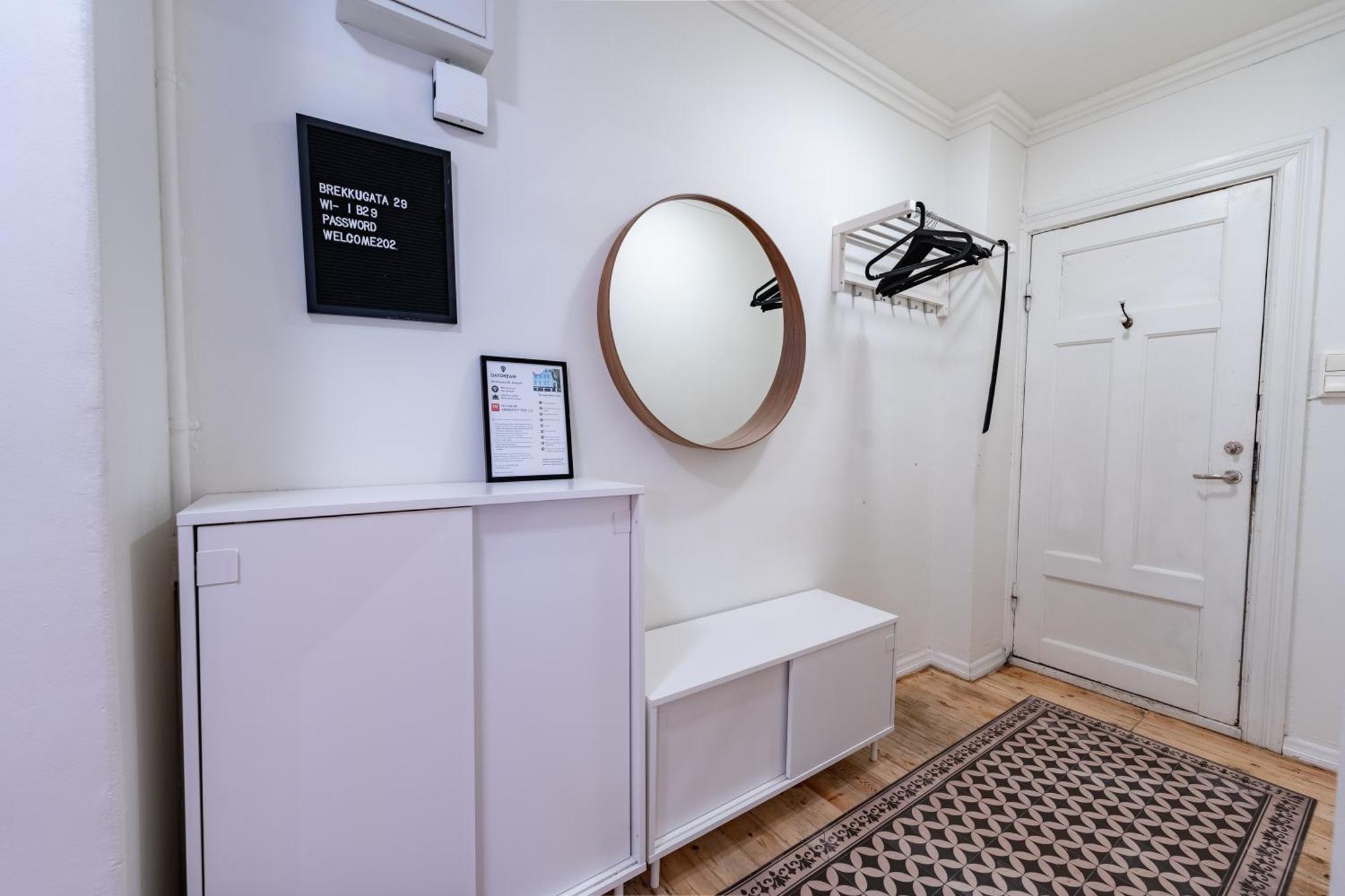 Day Dream Central Akureyri Three Bedroom Apt Екстер'єр фото