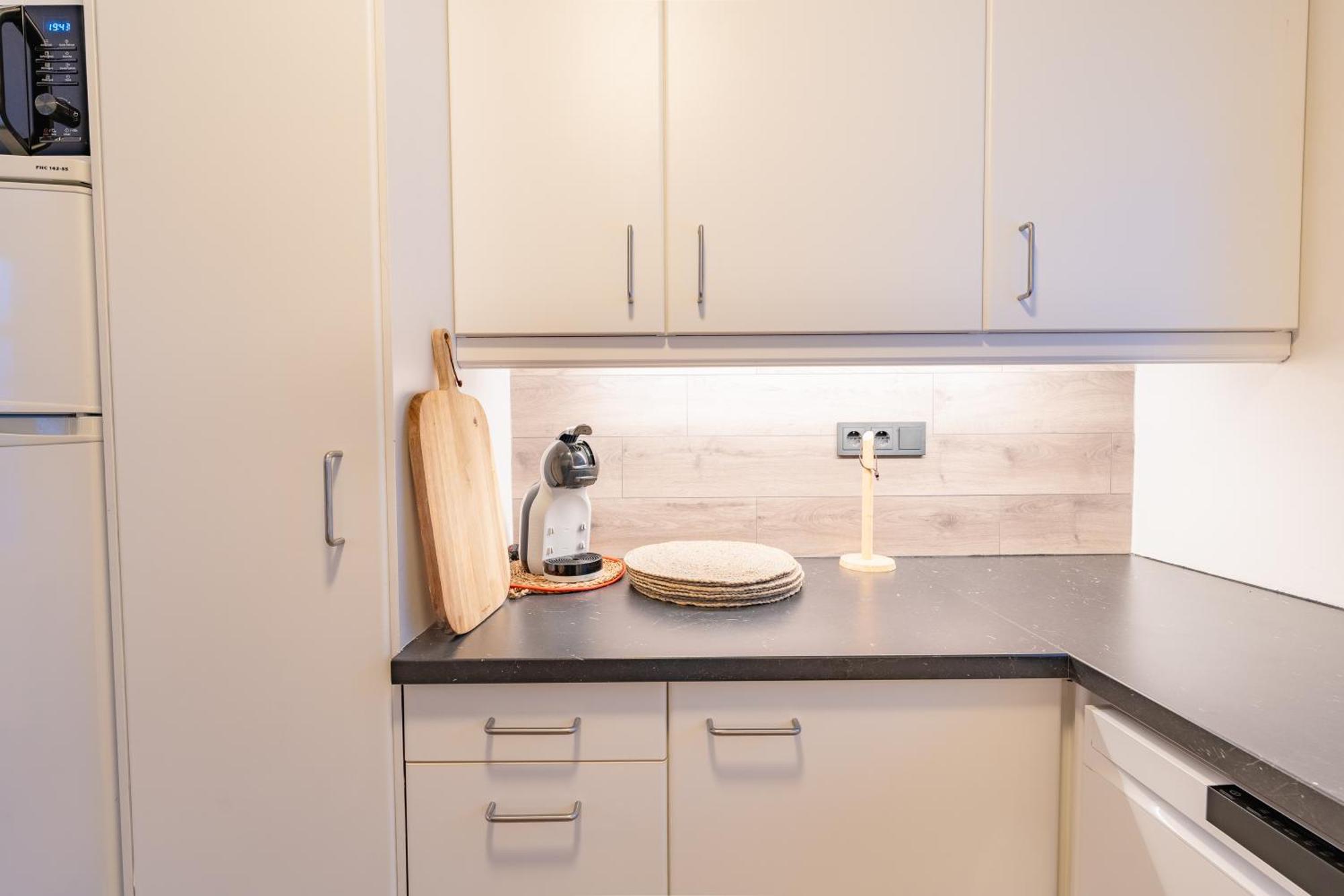 Day Dream Central Akureyri Three Bedroom Apt Екстер'єр фото