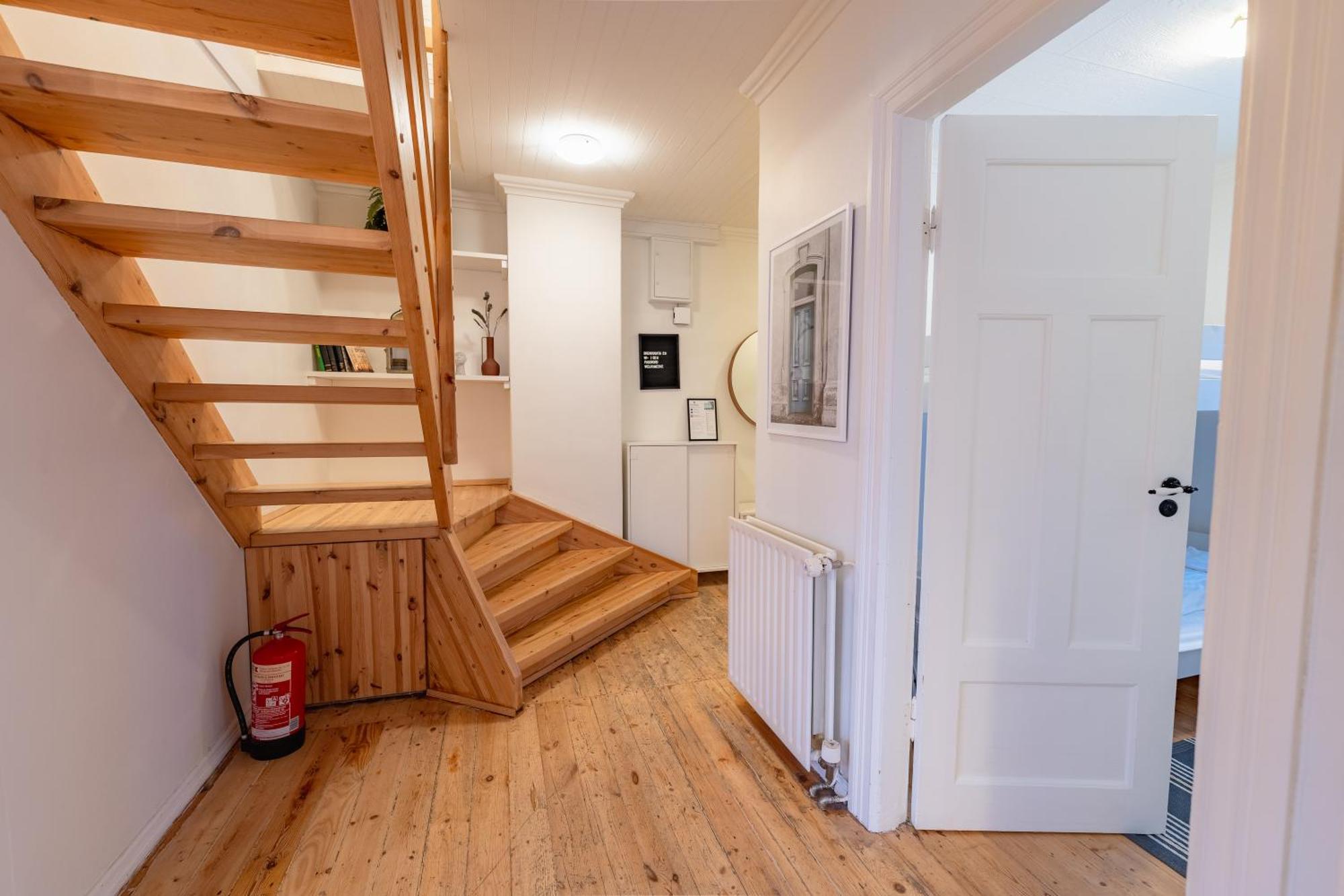 Day Dream Central Akureyri Three Bedroom Apt Екстер'єр фото