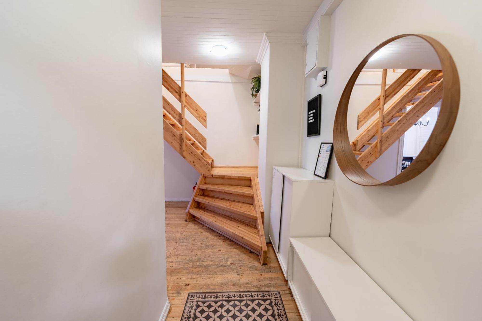 Day Dream Central Akureyri Three Bedroom Apt Екстер'єр фото
